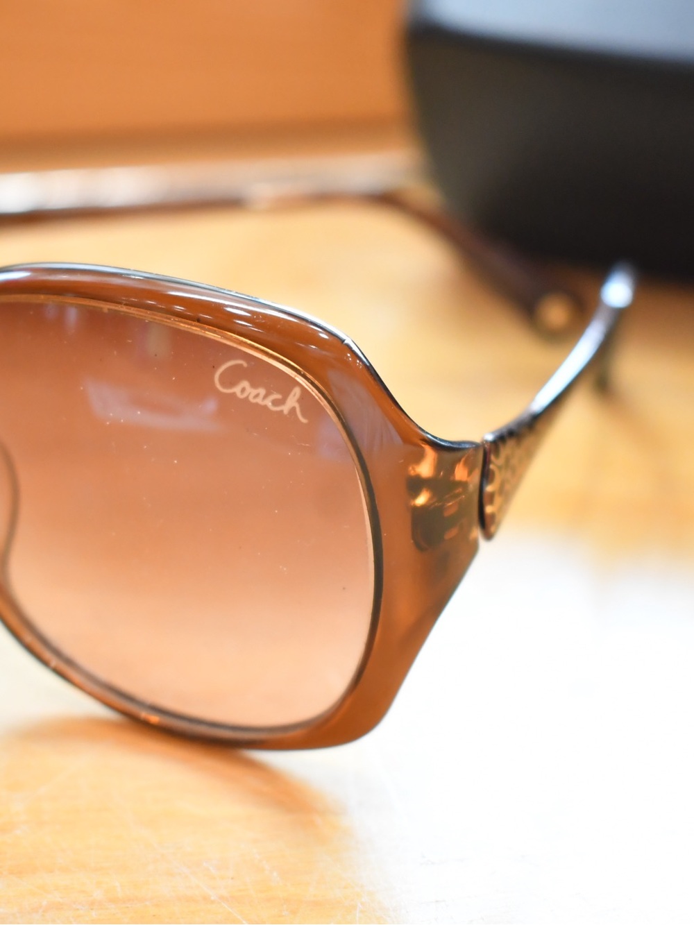 Coach Brown Oversized Women's Sunglasses - Picture 3 of 10